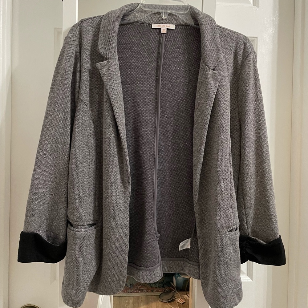 Skies Are Blue, grey casual blazer